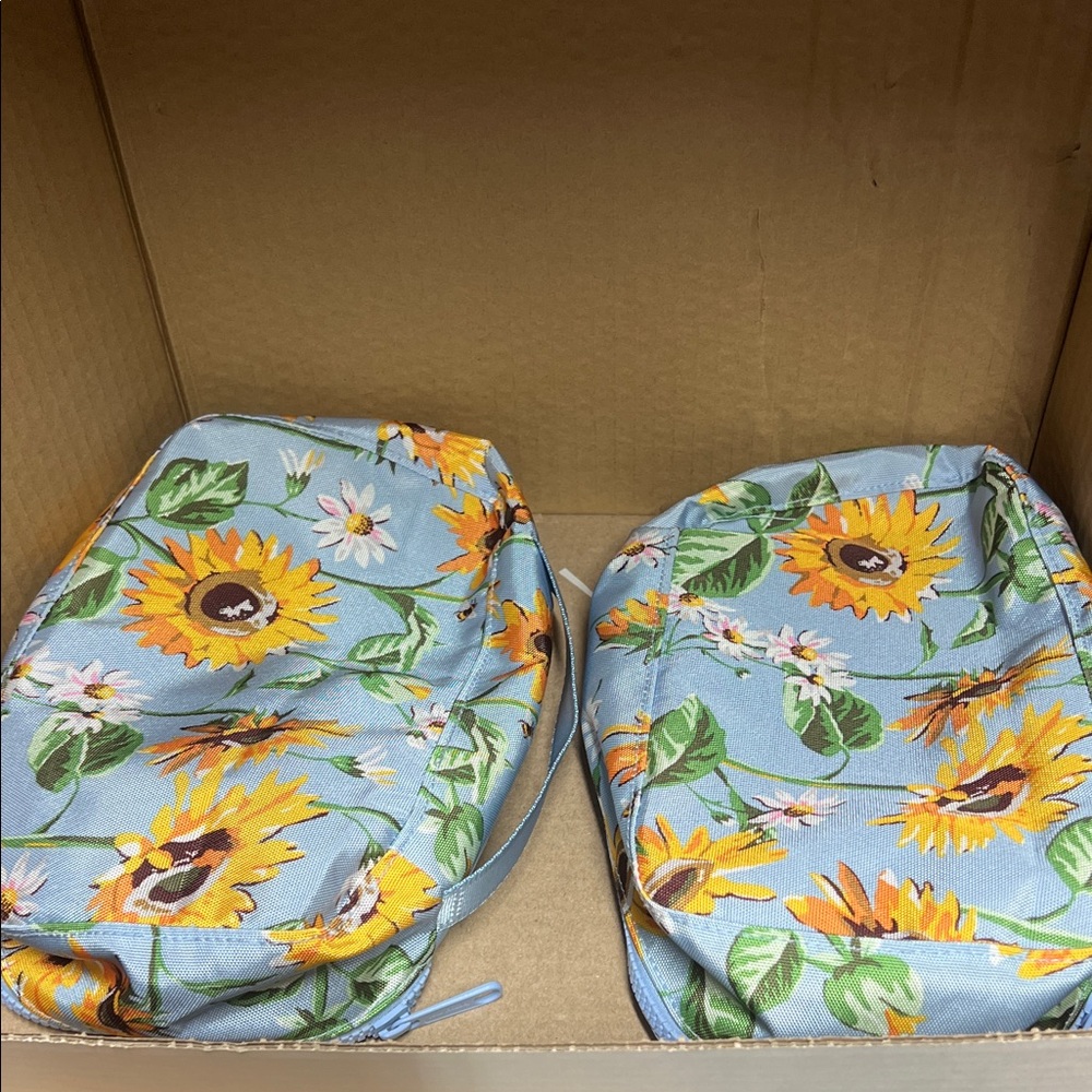 Vera Bradley 3pc Travel Set - Picture 5 of 8